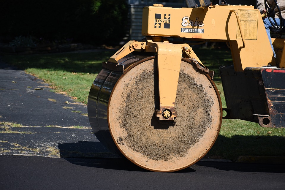 asphalt paving